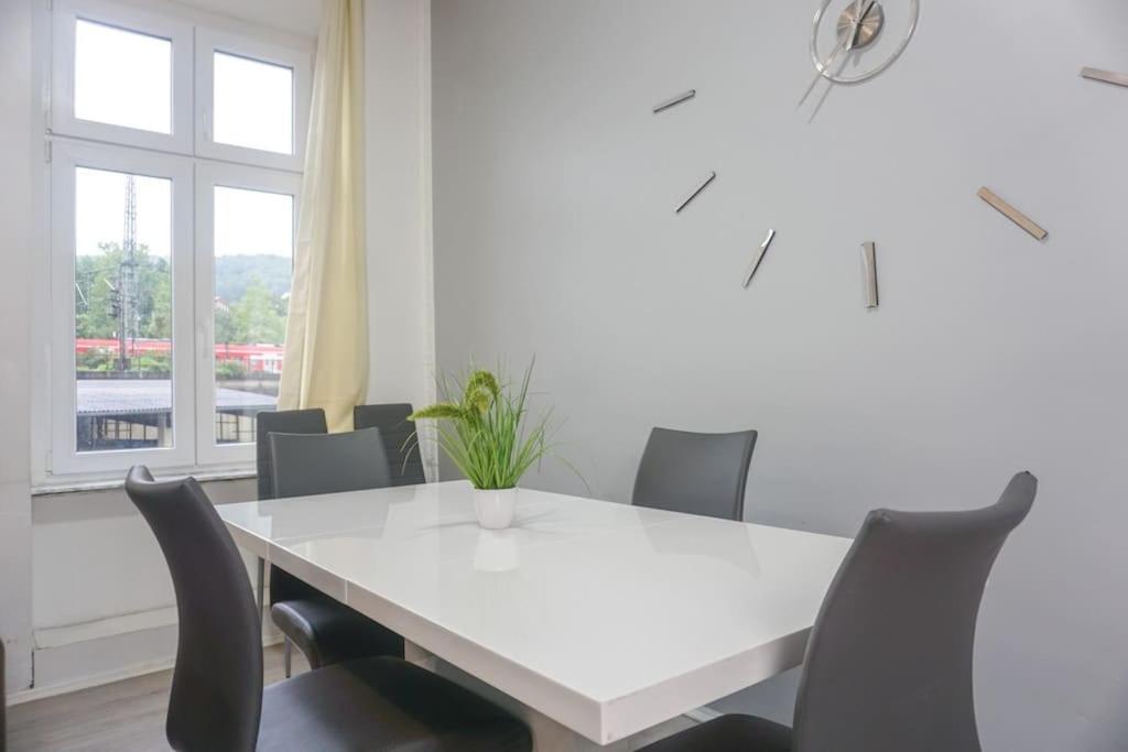 Apartment In Wuppertal - Charmante 3-Zimmer-Oase Mit Kamin Und Badewanne Exterior photo