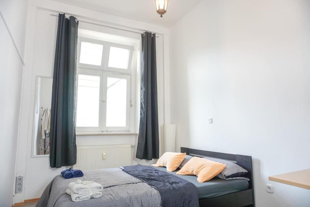 Apartment In Wuppertal - Charmante 3-Zimmer-Oase Mit Kamin Und Badewanne Exterior photo